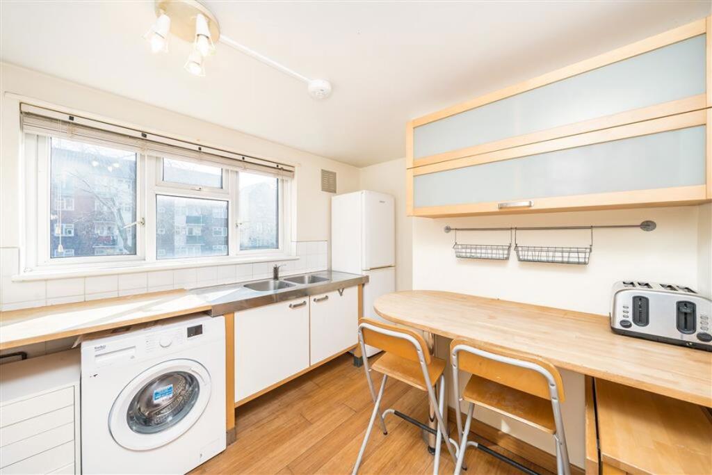 Apartment in London - View 3