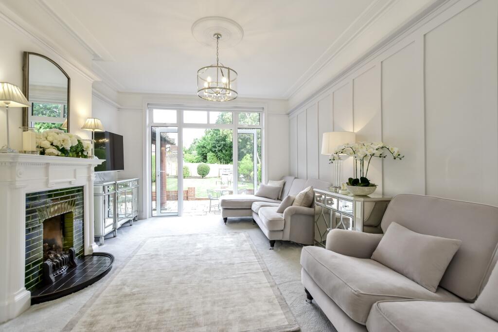 Rickmansworth Road, Northwood, HA6 photo 4