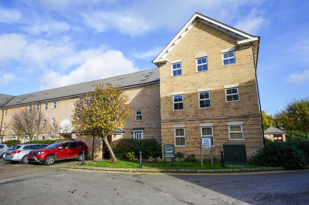 Main image of property: Falcon Mews, Leighton Buzzard