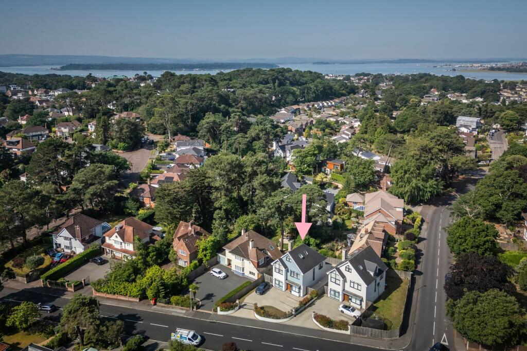 Compton Avenue, Lower Parkstone, Poole BH14 photo 2
