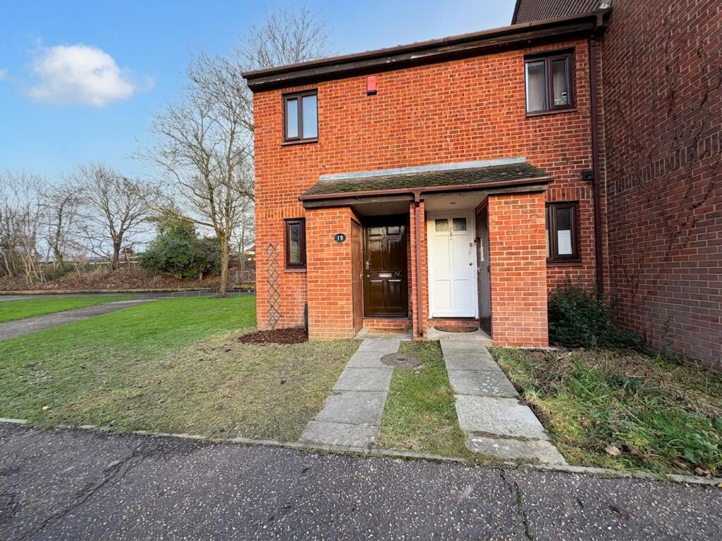 Main image of property: Verona Close, Uxbridge, UB8