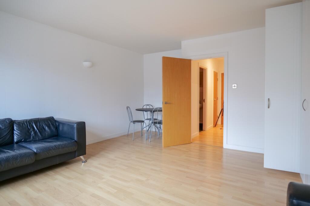 Apartment in Leeds - View 3