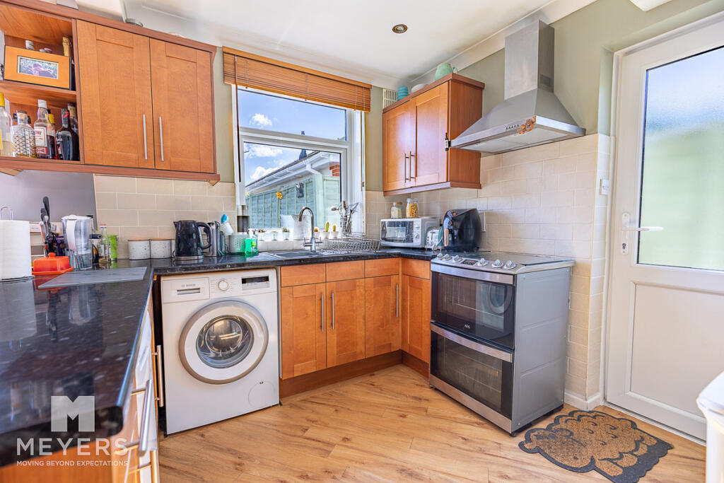 Additional image 3 of Glendon Avenue, Bournemouth, BH10 7JJ