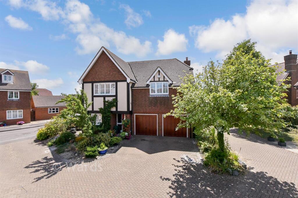 Main image of property: Foreland Heights, Broadstairs, Kent