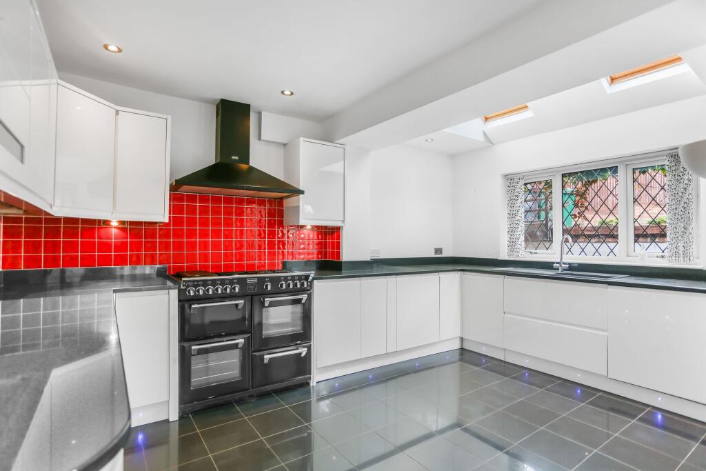 House in Brighton - View 3