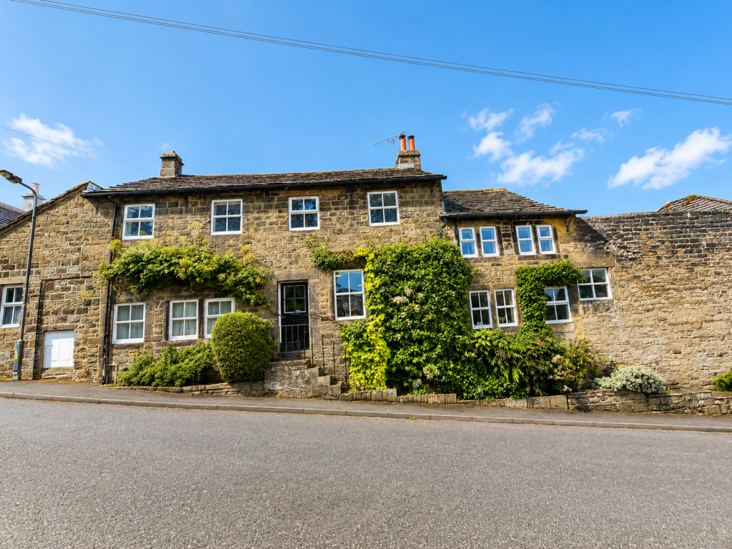Main image of property: Ingbirchworth Road, Thurlstone, Sheffield, S36 9QN