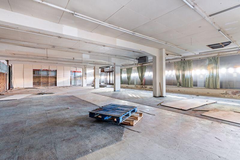 Main image of property: Lee Circle, Leicester