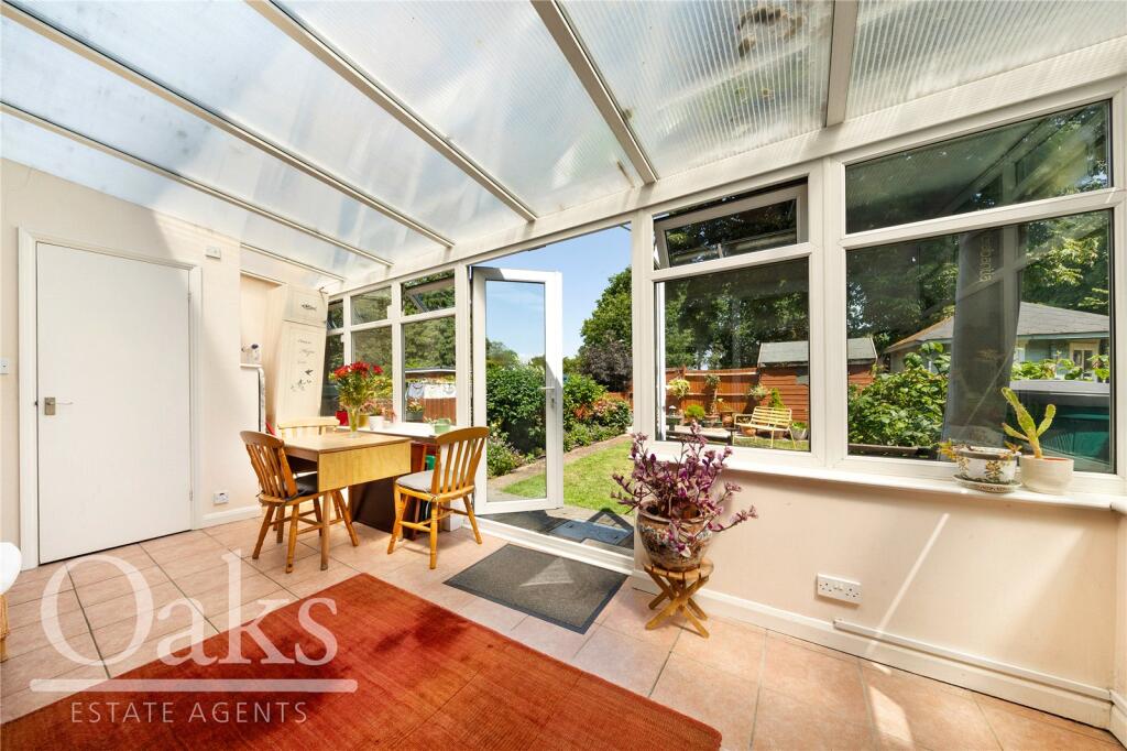 House in London - View 5