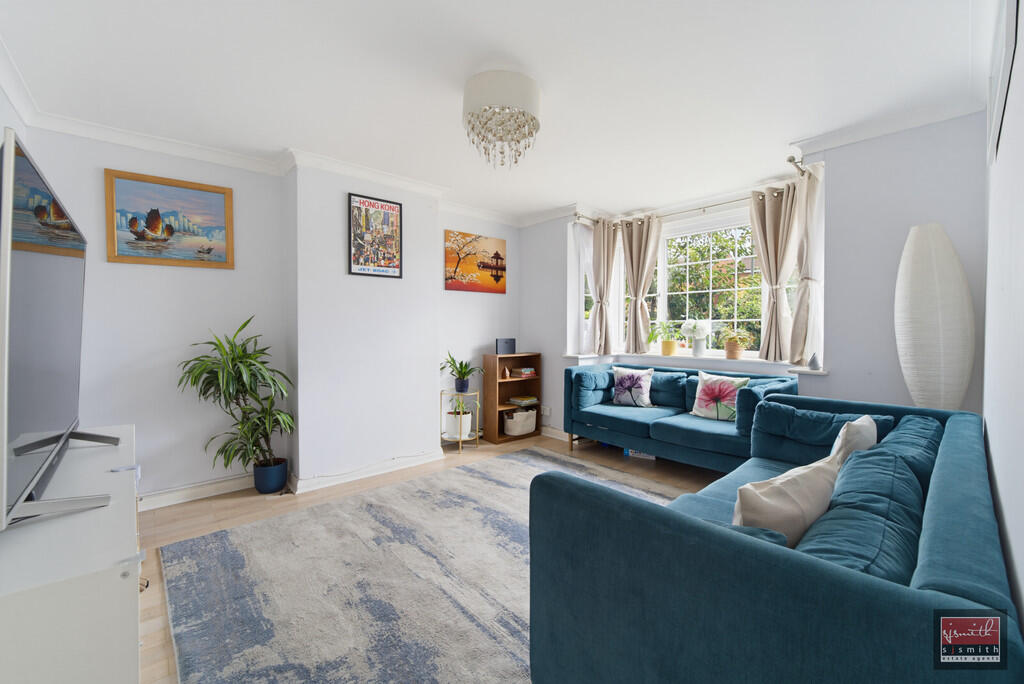 House in Spelthorne, Surrey - View 2