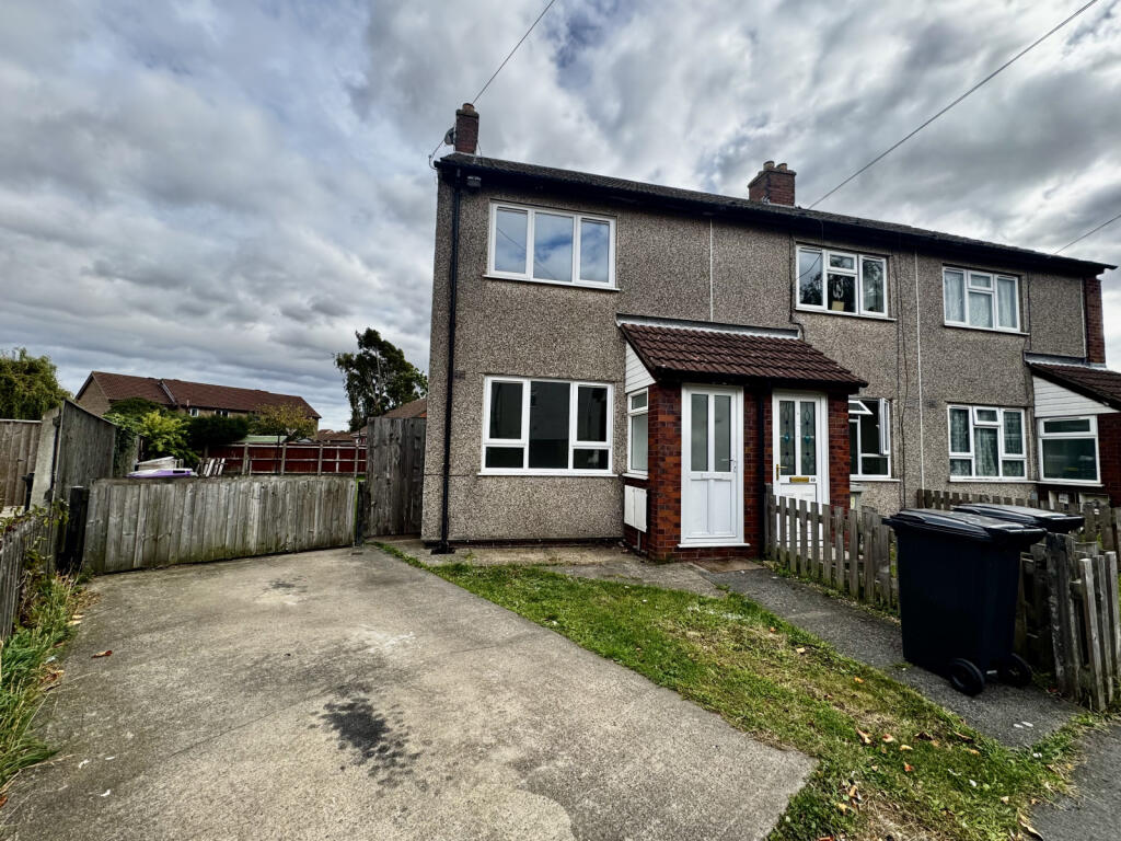 Main image of property: 87 Jubilee Crescent, Louth, LN11 0AL