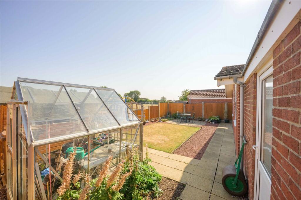 Park Lea, Ruskington, Sleaford, Lincolnshire, NG34 photo 4