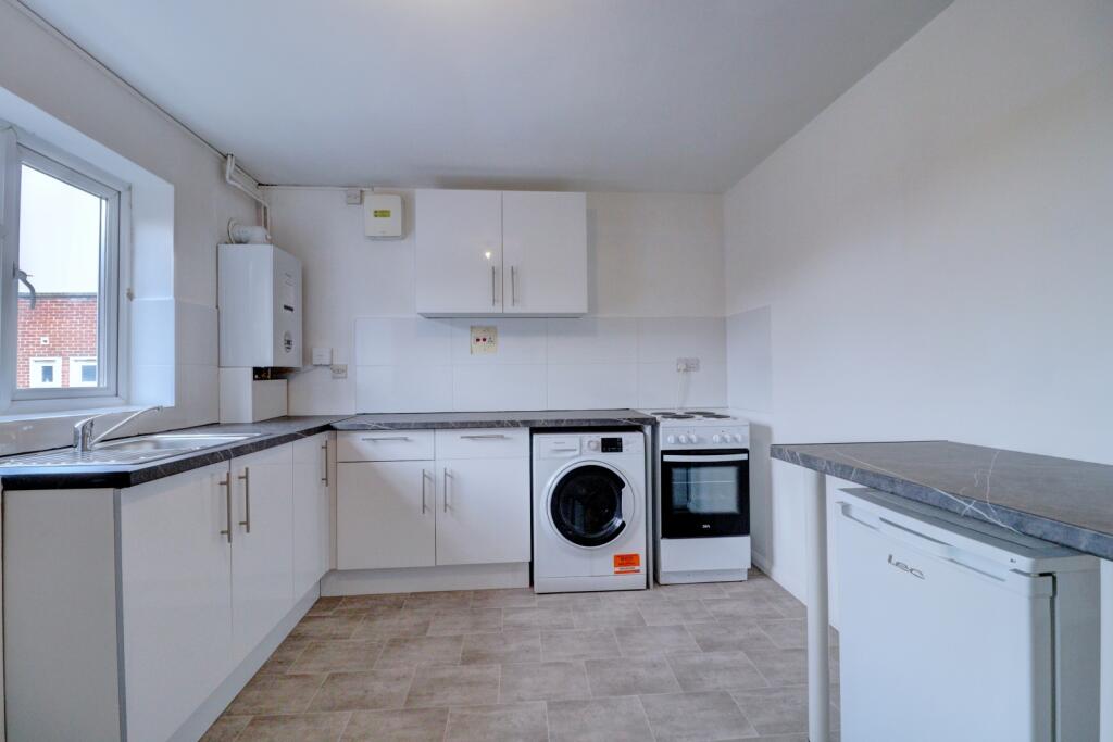 Apartment in Hemel Hempstead - View 5
