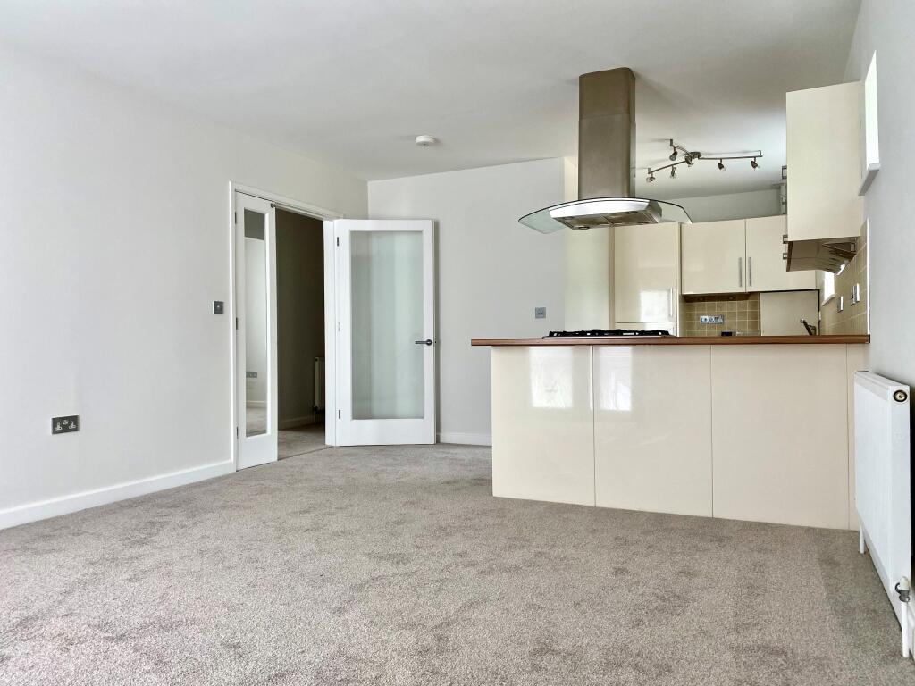 House in Southampton - View 4
