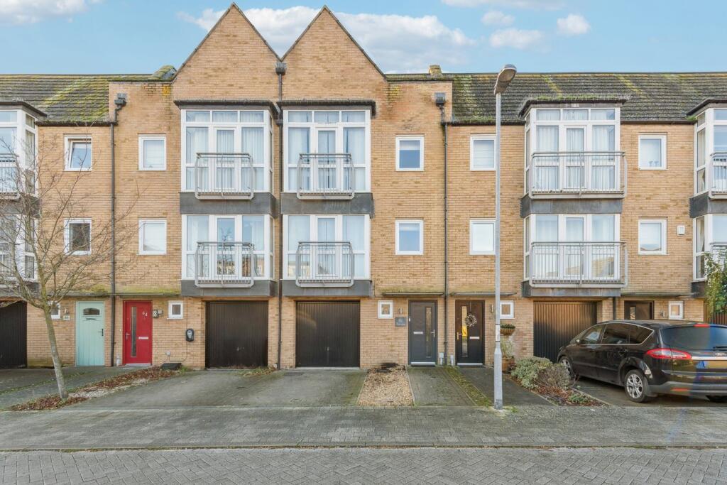 4-bed house on Samuel Jones Crescent, Little Paxton, St Neots, PE19, £362,500