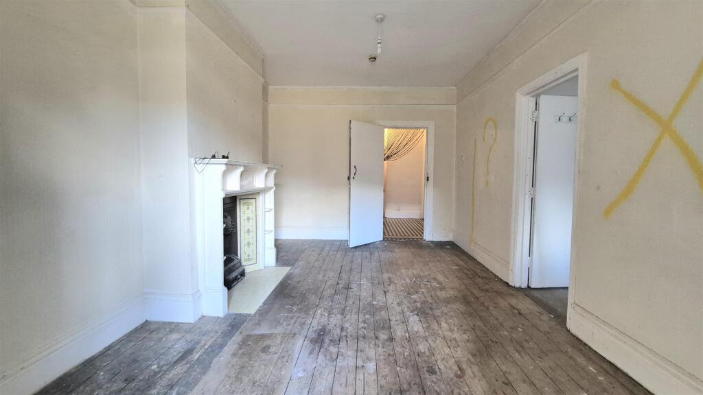 House in Milton Keynes, Bedford - View 5