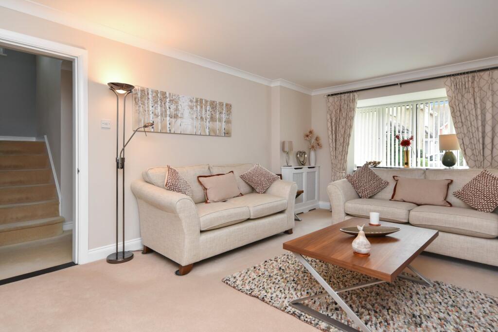 Lambourn Close, North Shoebury, Shoeburyness, Essex, SS3 photo 2