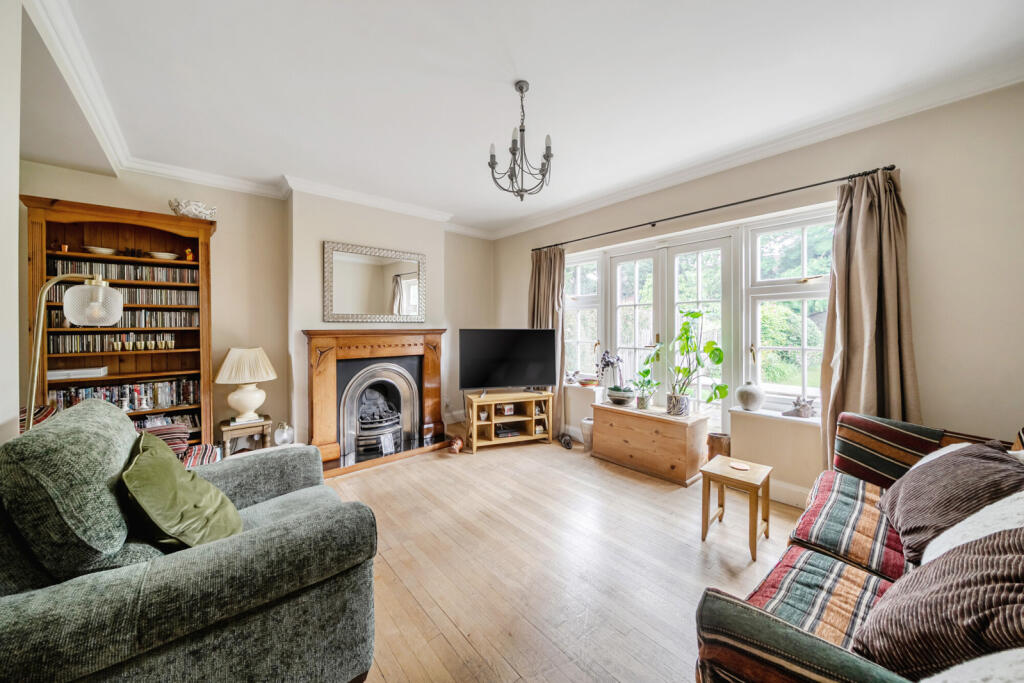 House in London - View 2