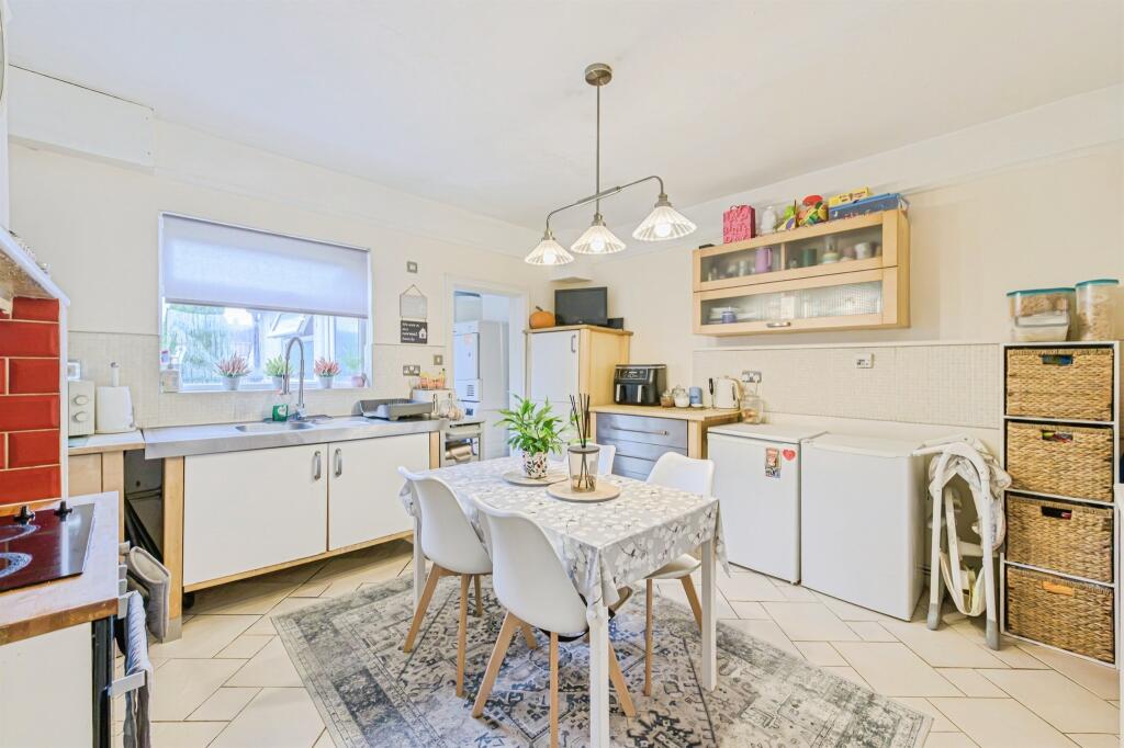 House in North Warwickshire, Dordon - View 5