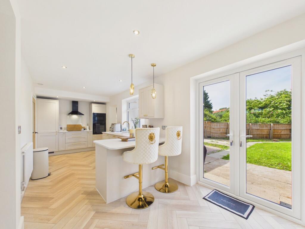 Main image of property: Providence Crescent, Barton-Upon-Humber, Lincolnshire, DN18 5LU