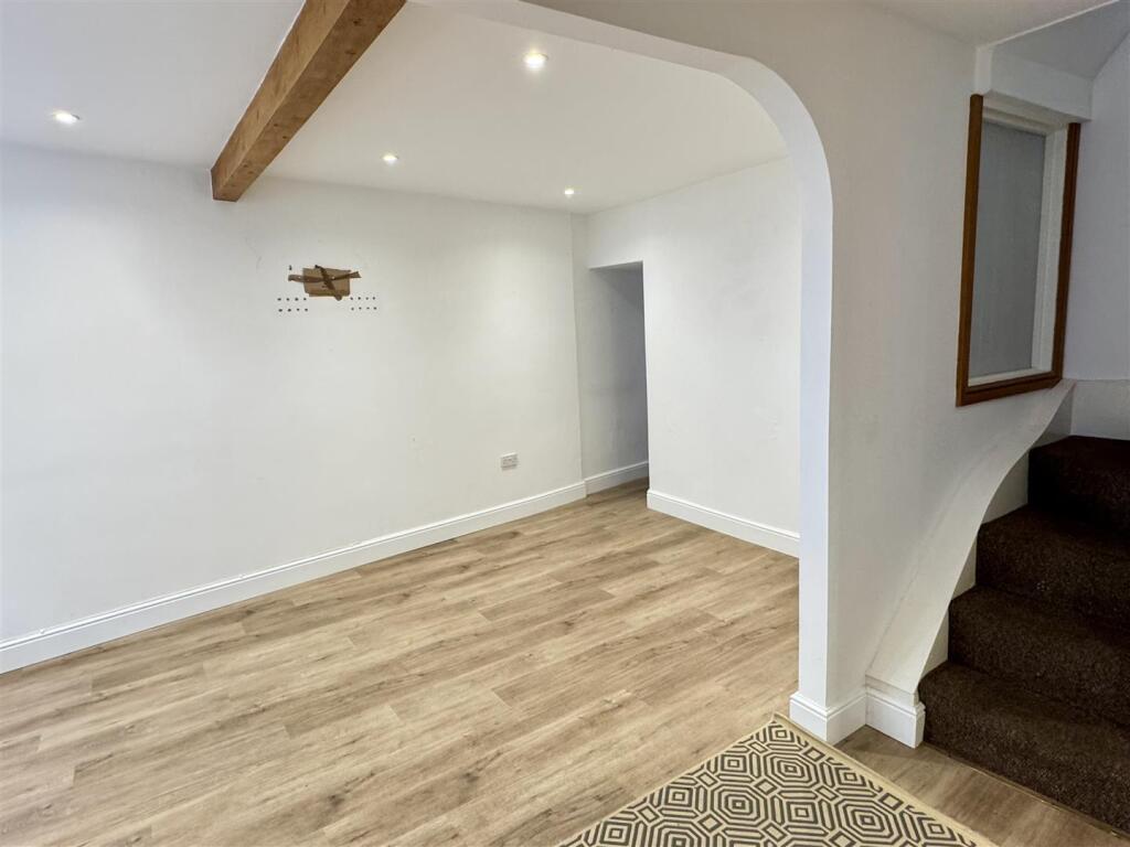 House in Plymouth - View 4