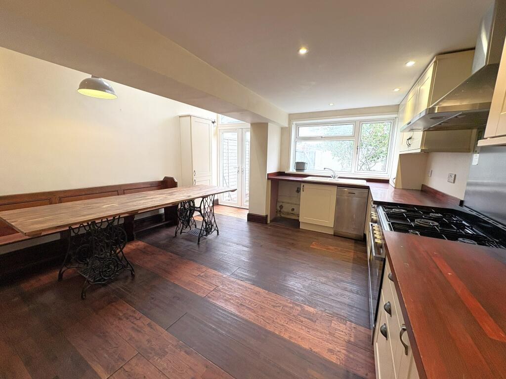 House in Exeter, St Thomas - View 3