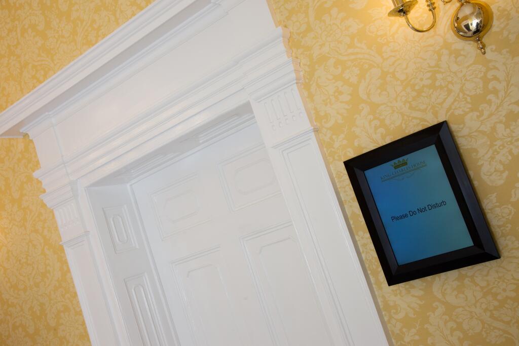 Digital Displays To All Offices