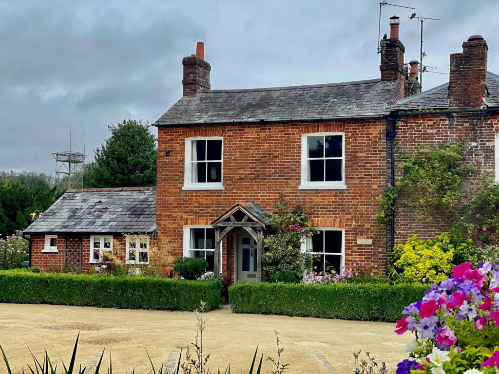 Main image of property: Winchester Street, Whitchurch, RG28 7AL