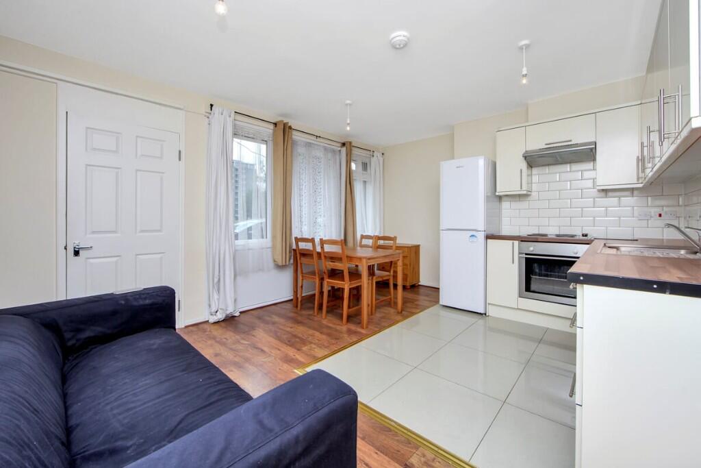 4 bedroom maisonette for rent