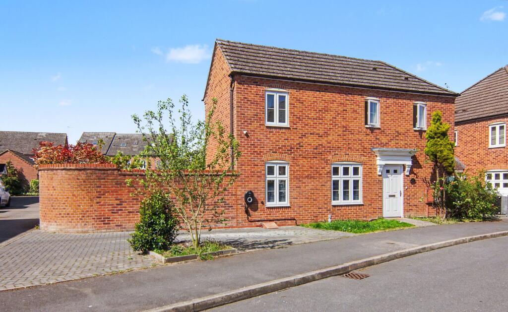 Main image of property: Endicott Bend, Coventry, CV4