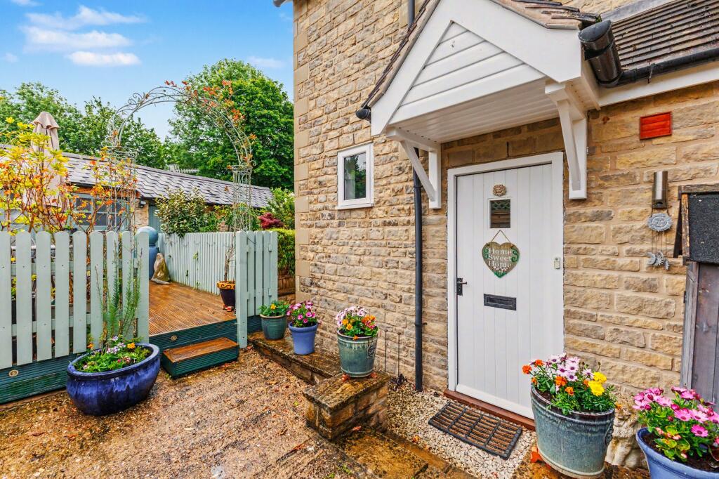 House in Combrook - View 5