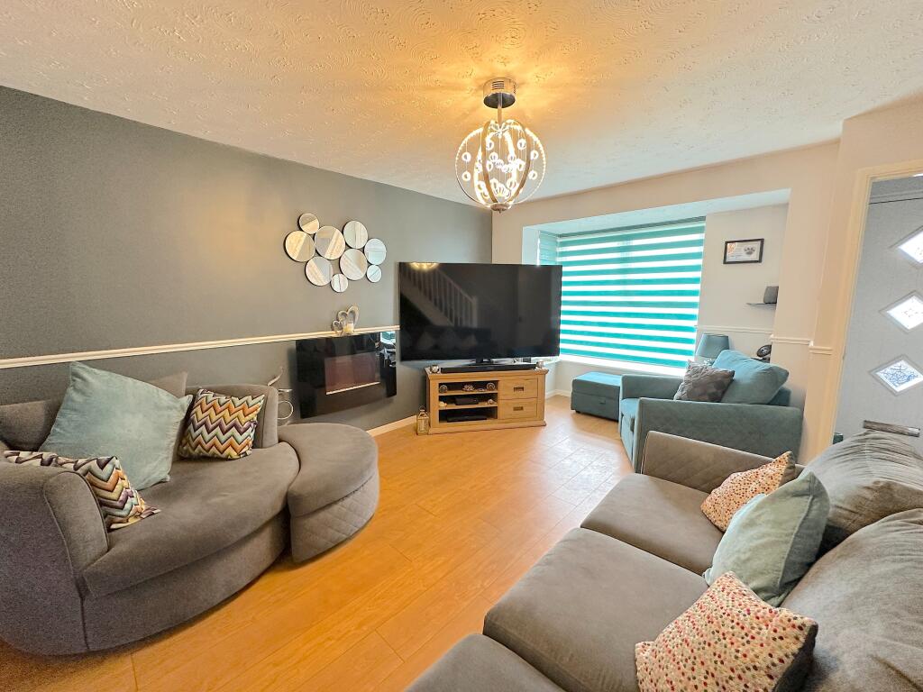 House in Walsall, Little Bloxwich - More