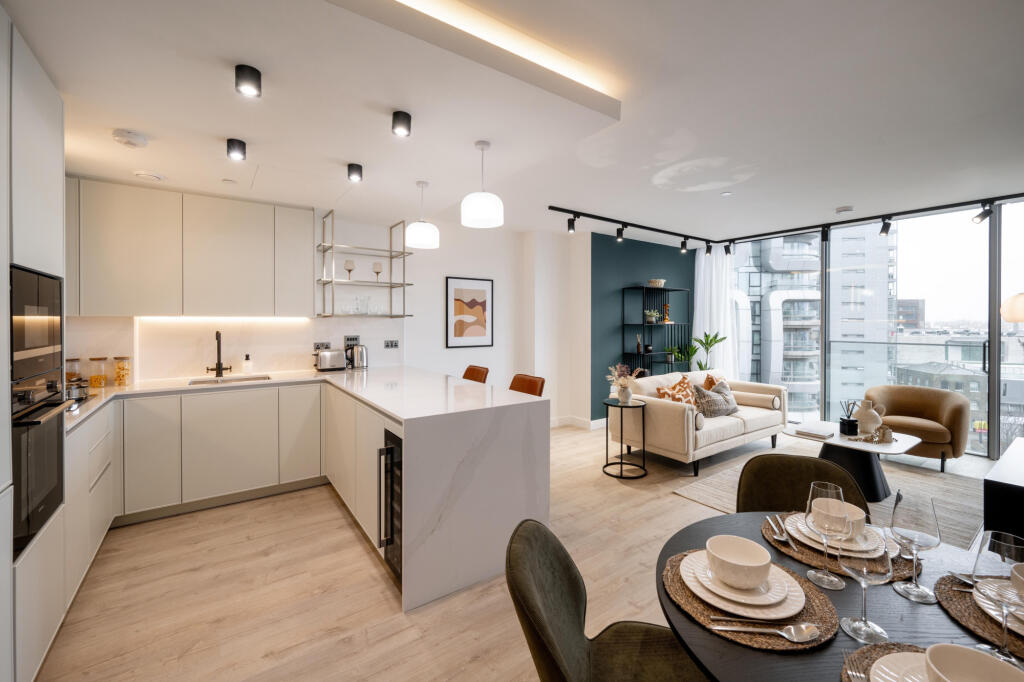 Main image of property: 250 City Rd, London, EC1V