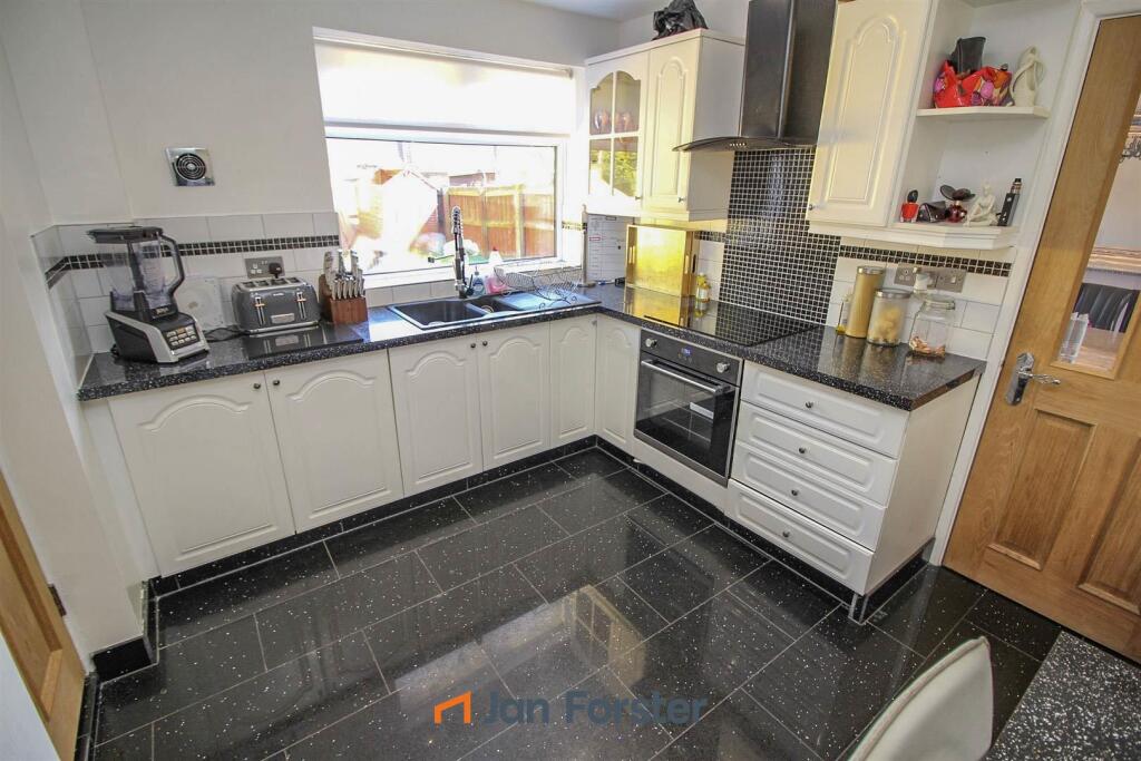 House in Newcastle upon Tyne - More