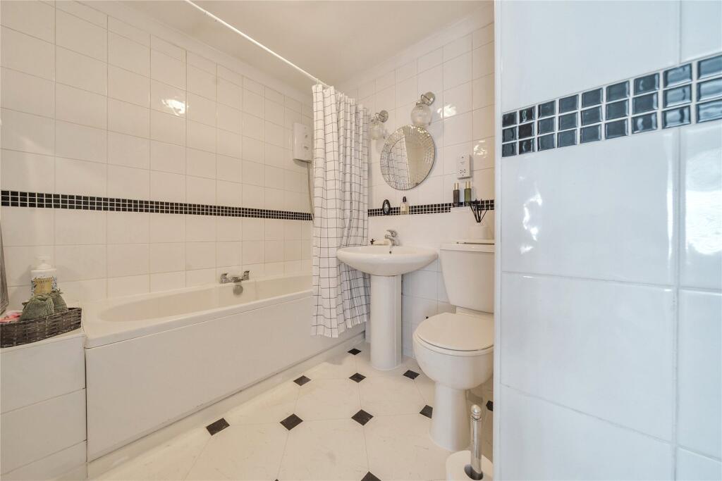Willow Grove, Chislehurst photo 5