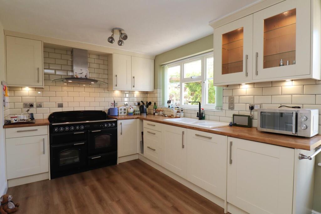 House in Taunton - View 5