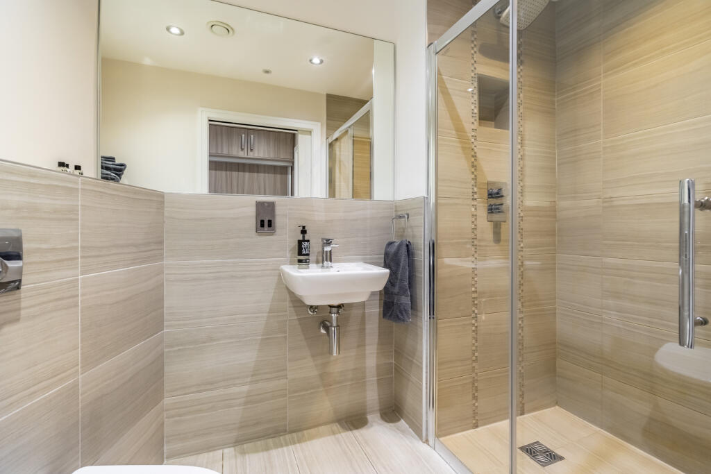 Apartment in York - View 4
