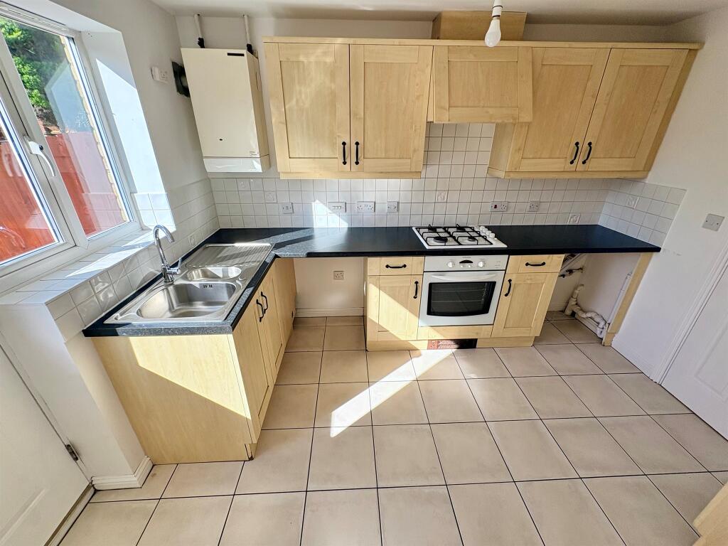 House in St Neots, Eynesbury - View 4