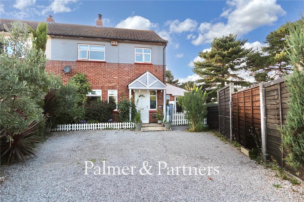 3-bed semi-detached on Childers Close, Shotley Gate, Ipswich, Suffolk, IP9, £290,000