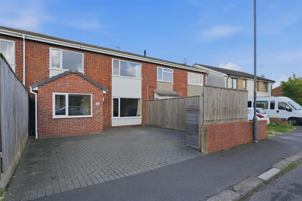 Nightingale Close, Frampton Cotterell, Bristol