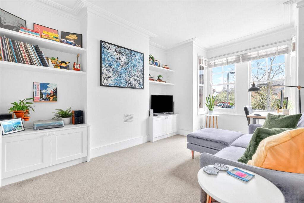 Apartment in London - View 3