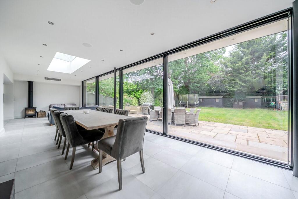 Blackdown Avenue, Pyrford, GU22 - More