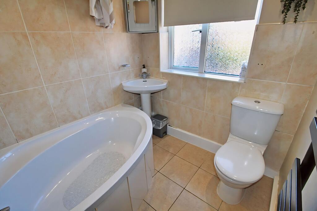 House in Newcastle upon Tyne - View 4