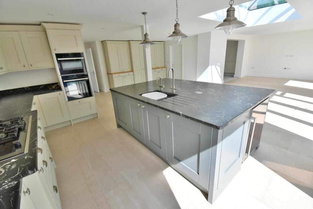 House in Ferndown, The Camelias - View 6