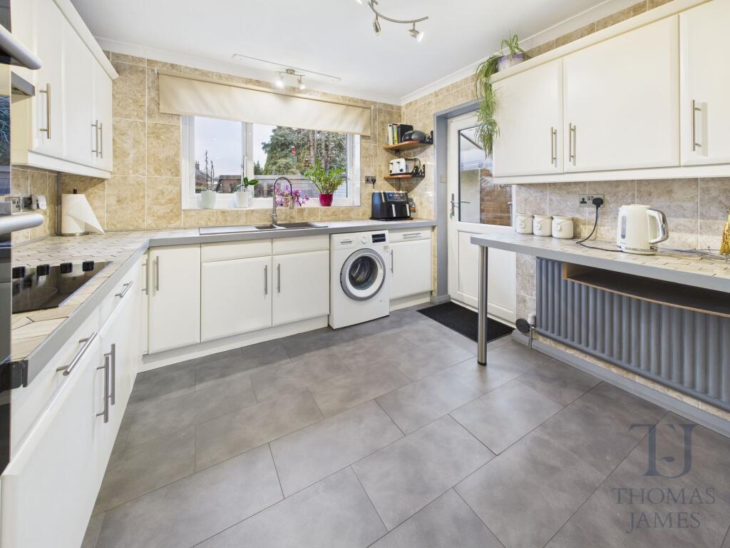 House in Rushcliffe, Gotham - View 5