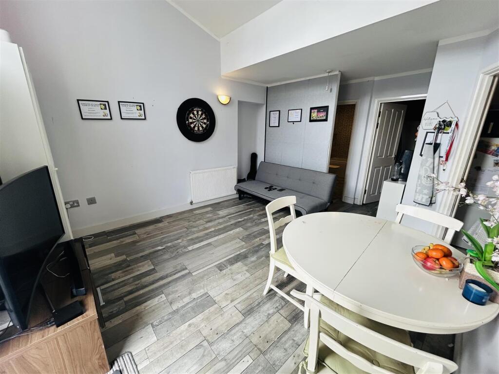 Apartment in Leominster, Herefordshire - View 2
