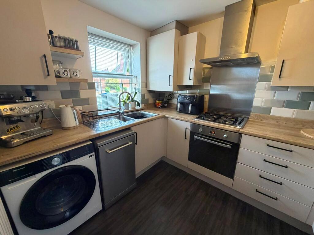 House in Long Buckby - View 2