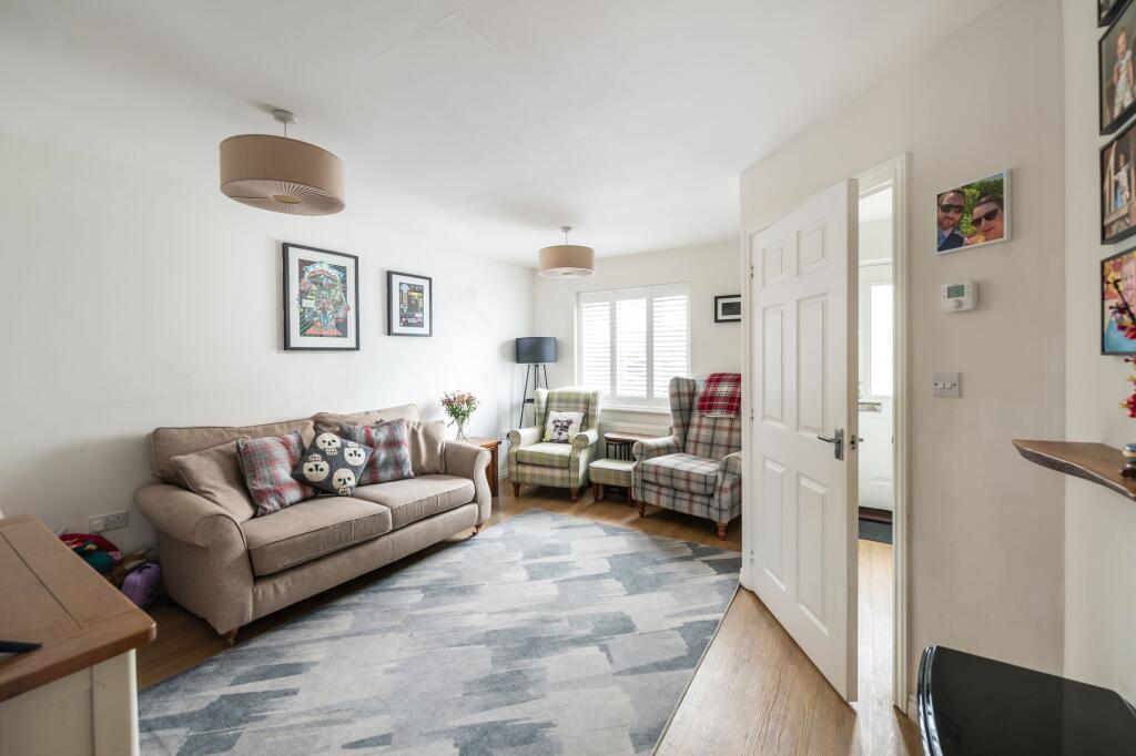 Hooley Lane, Redhill, RH1 - View 3
