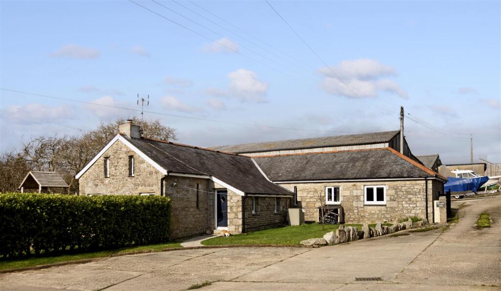 Main image of property: Constantine | Falmouth