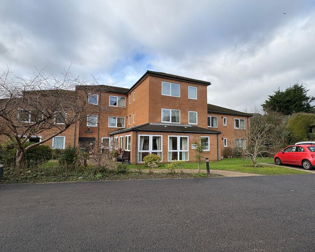 1-bed house on Flat 22, Homelong House, Heol Hir, Llanishen, Cardiff, South Wales CF14 5AZ, £29,000