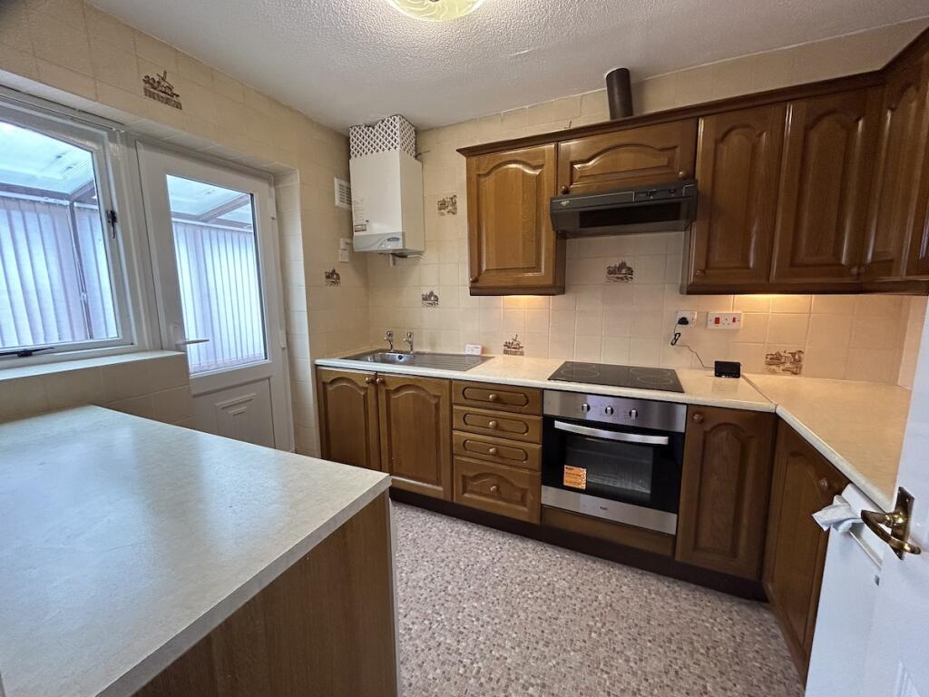 Additional image 3 of HALESOWEN - Brades Close